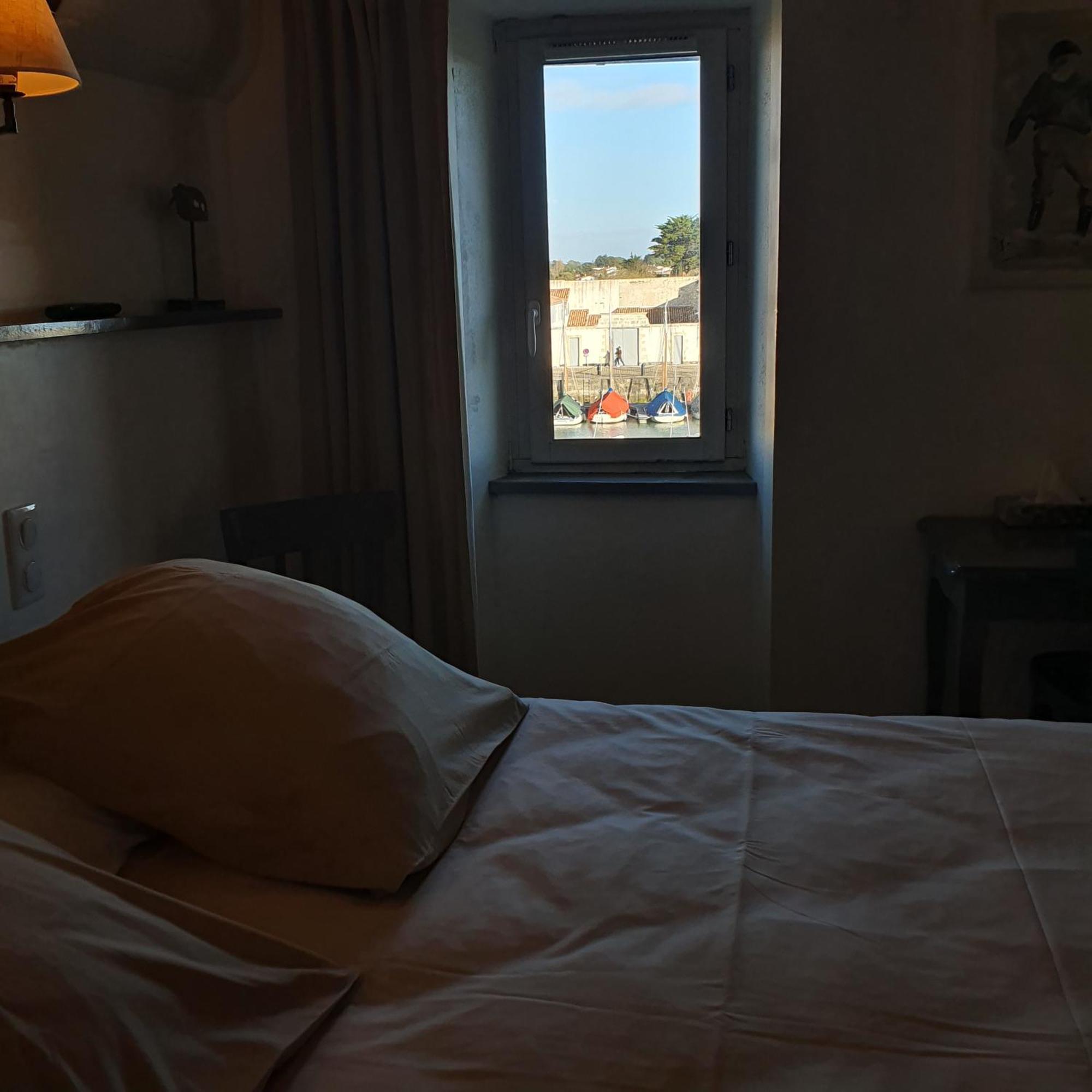 Bed and Breakfast Le Mole La Flotte Habitación foto